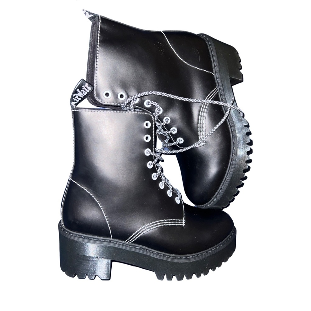 Dr.Martens Shriver Lug Sole Combat Boot